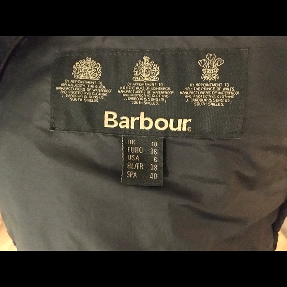 Barbour quilted coat size 6 - good condition - Picture 3 of 6